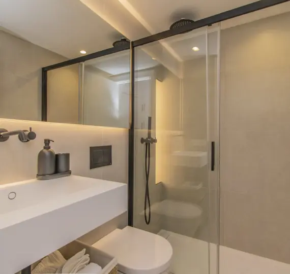 Short-term rent of middle floor apartment in Marbella