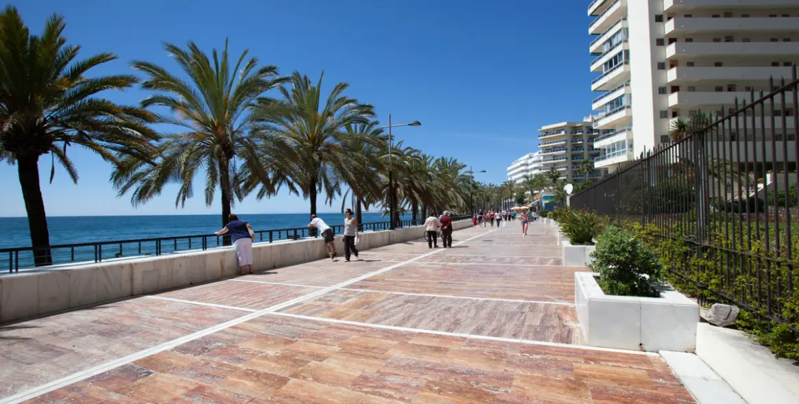 Short-term rent of middle floor apartment in Marbella 28