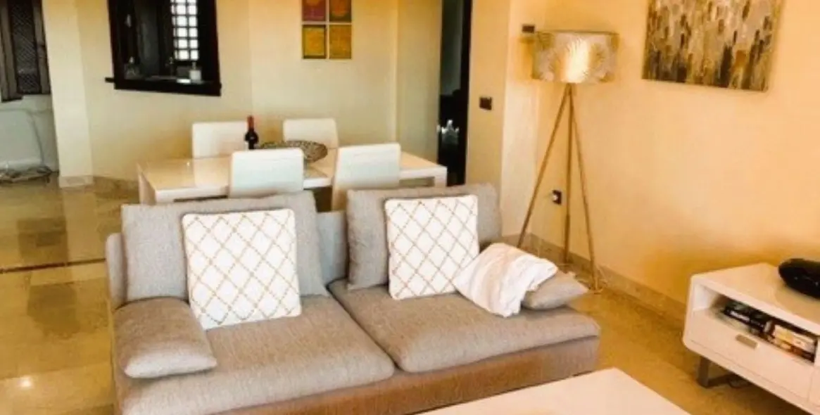 Краткосрочная аренда апартаментов на среднем этаже в Ojén 3