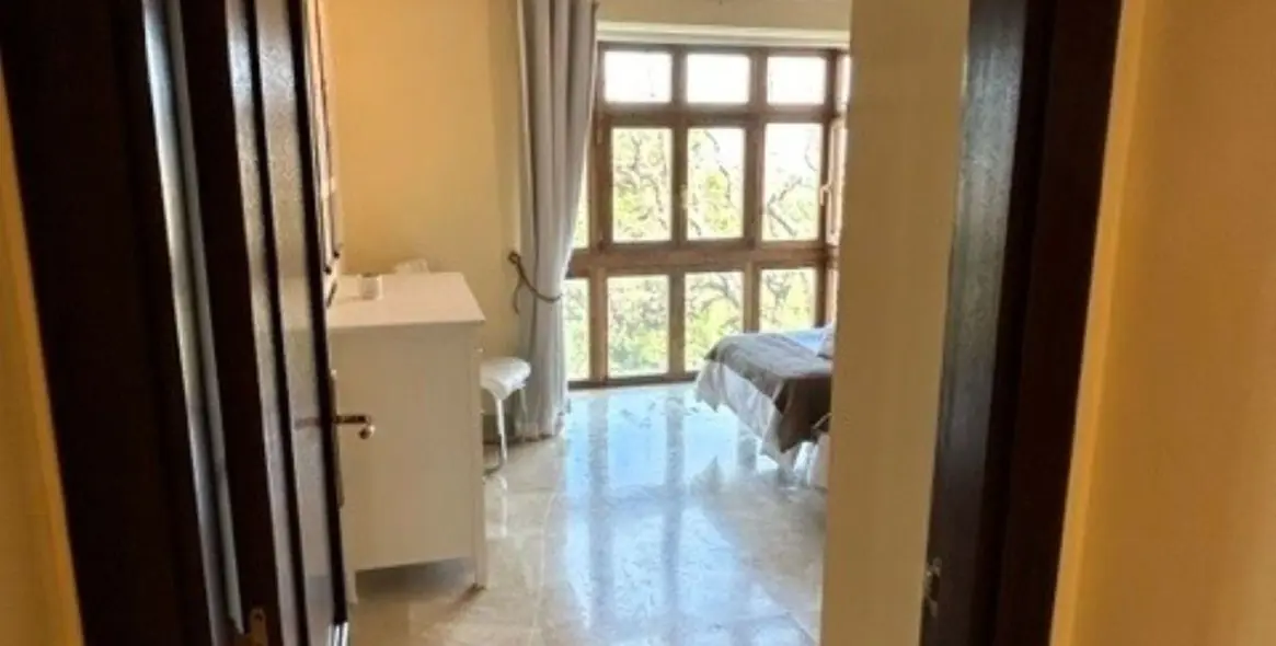 Краткосрочная аренда апартаментов на среднем этаже в Ojén 12