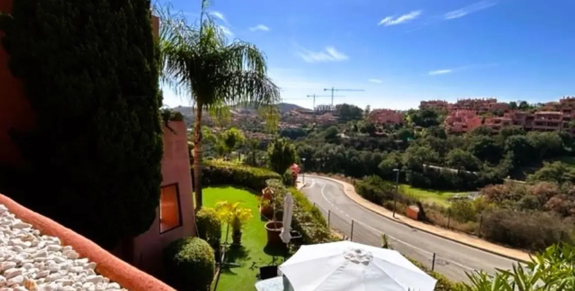 Краткосрочная аренда апартаментов на среднем этаже в Ojén 17