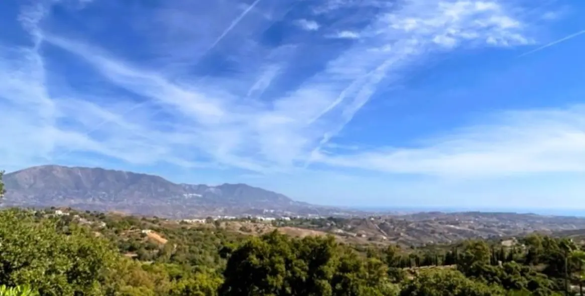 Краткосрочная аренда апартаментов на среднем этаже в Ojén 20