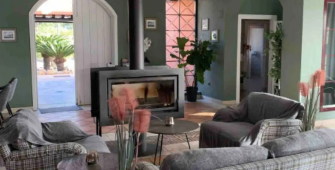 Краткосрочная аренда апартаментов на среднем этаже в Ojén 22