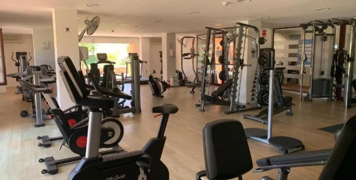 Краткосрочная аренда апартаментов на среднем этаже в Ojén 28