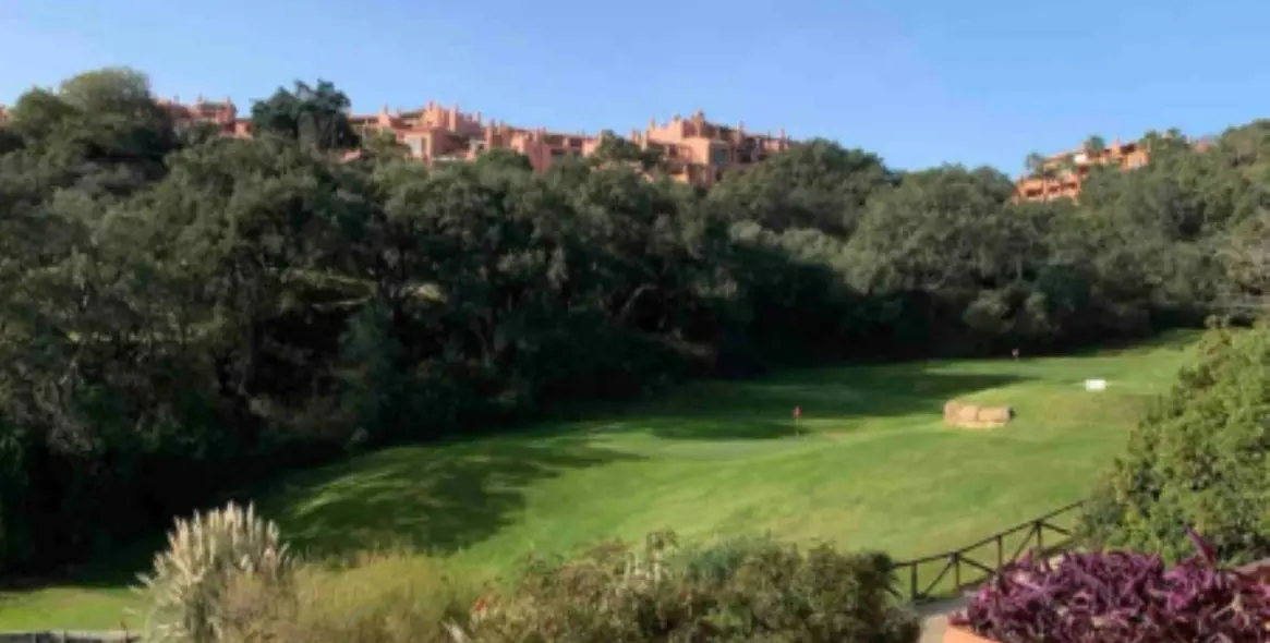 Краткосрочная аренда апартаментов на среднем этаже в Ojén 30