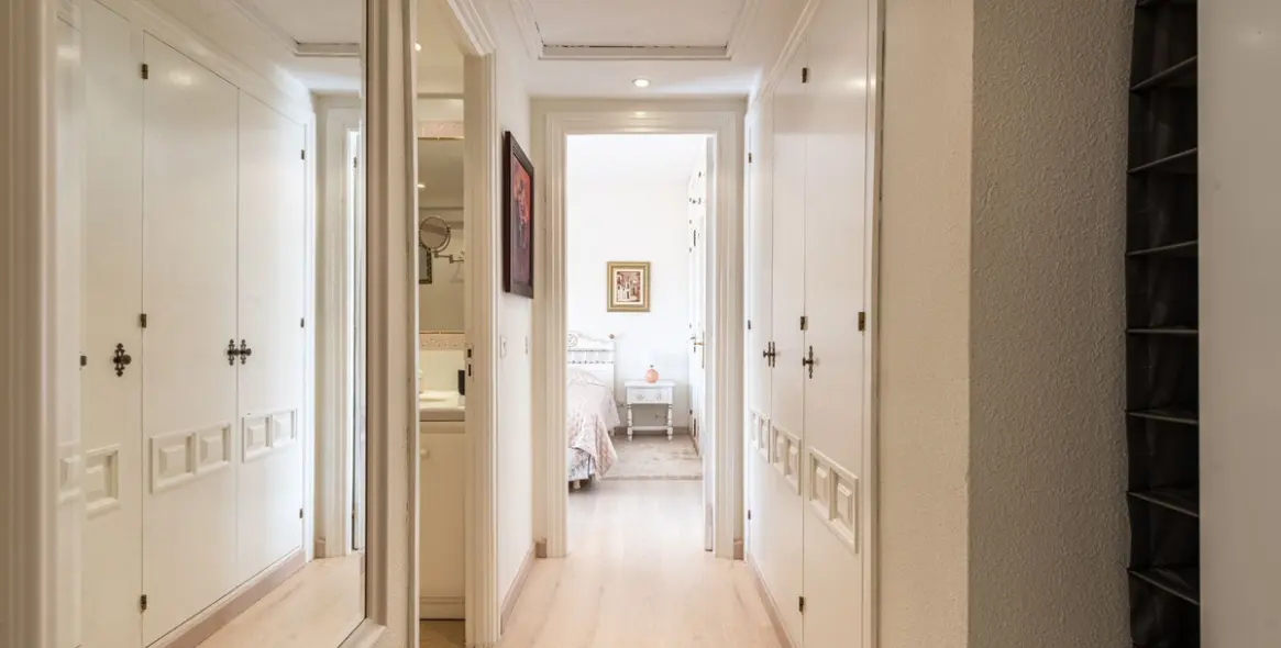 Short-term rent of middle floor apartment in Atalaya 5