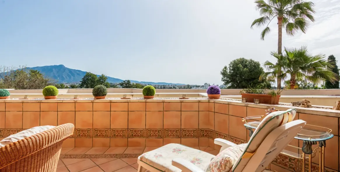 Short-term rent of middle floor apartment in Atalaya 15