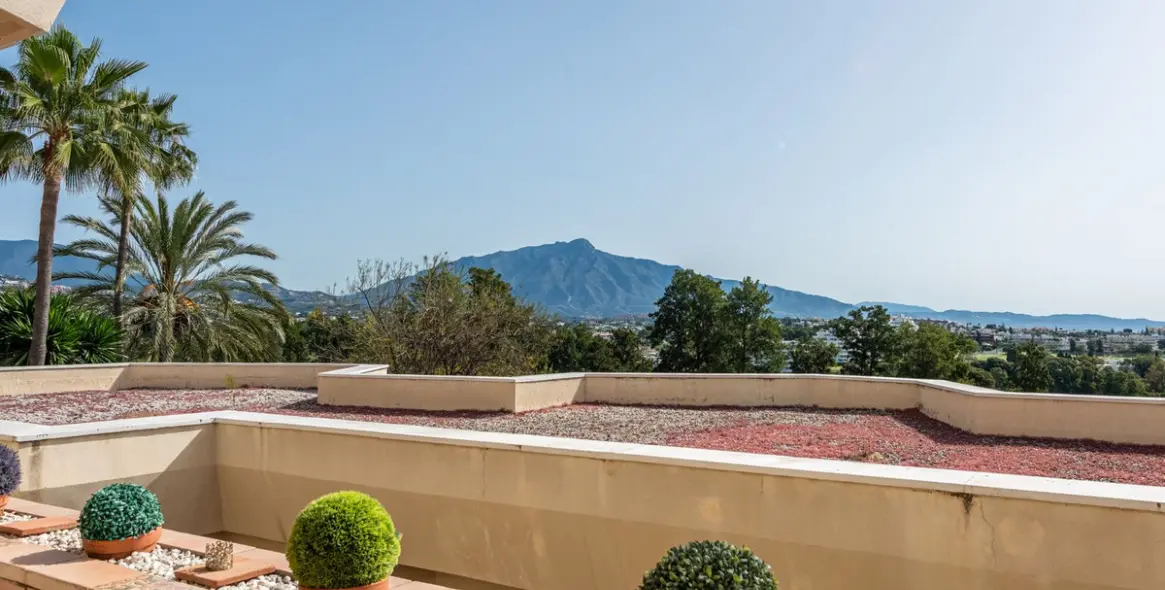 Short-term rent of middle floor apartment in Atalaya 16