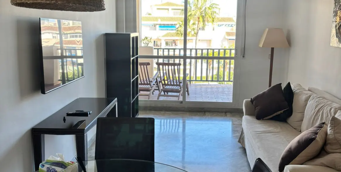 Short-term rent of middle floor apartment in Nueva Andalucía 2