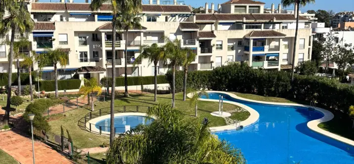 Short-term rent of middle floor apartment in Nueva Andalucía 2