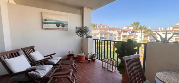 Short-term rent of middle floor apartment in Nueva Andalucía 3