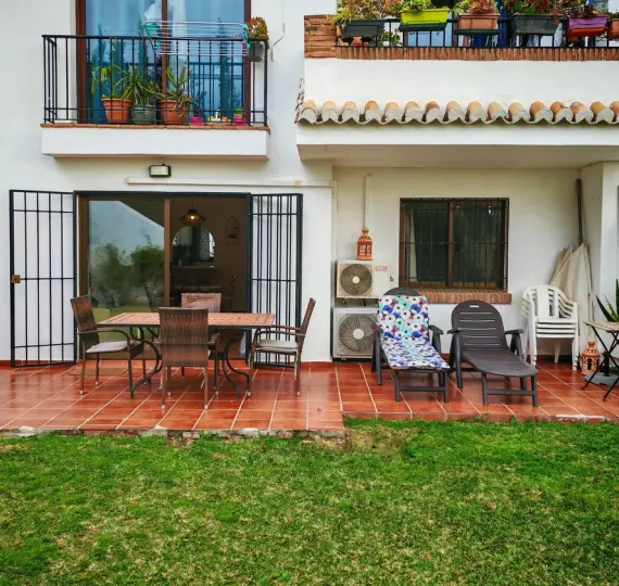 Short-term rent of ground floor apartment in Riviera del Sol