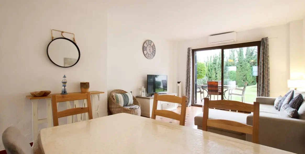 Short-term rent of ground floor apartment in Riviera del Sol 8