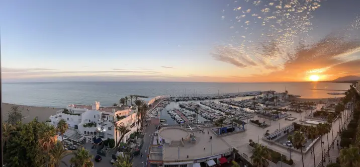 Short-term rent of penthouse in Marbella 0