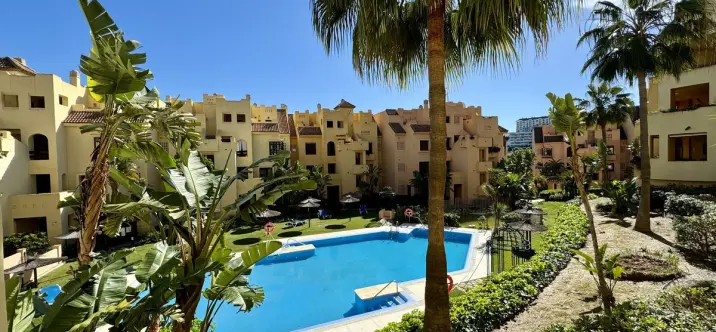 Short-term rent of ground floor apartment in La Duquesa 0