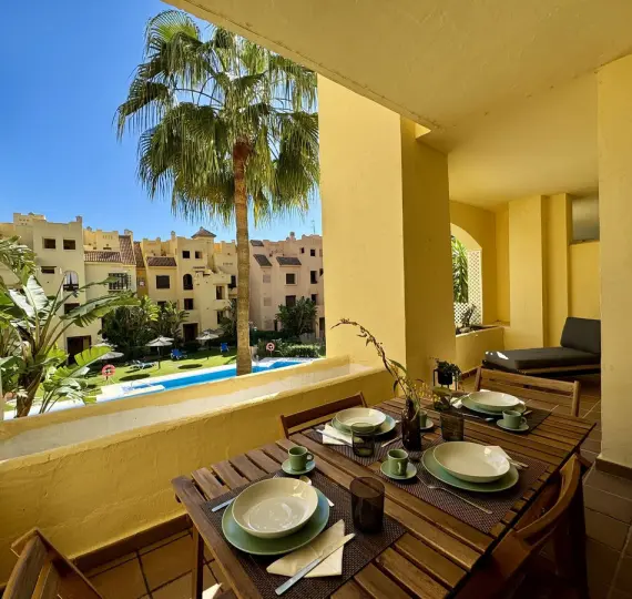 Short-term rent of ground floor apartment in La Duquesa