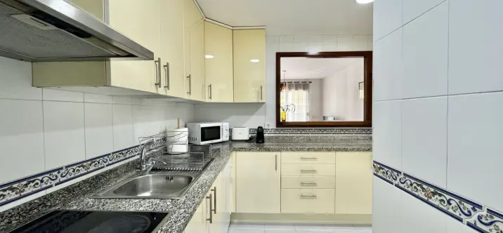 Short-term rent of ground floor apartment in La Duquesa 3