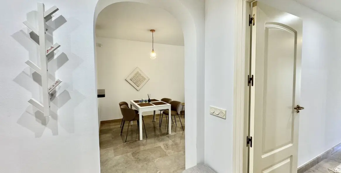 Short-term rent of ground floor apartment in La Duquesa 22