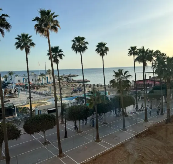 Short-term rent of middle floor apartment in Marbella