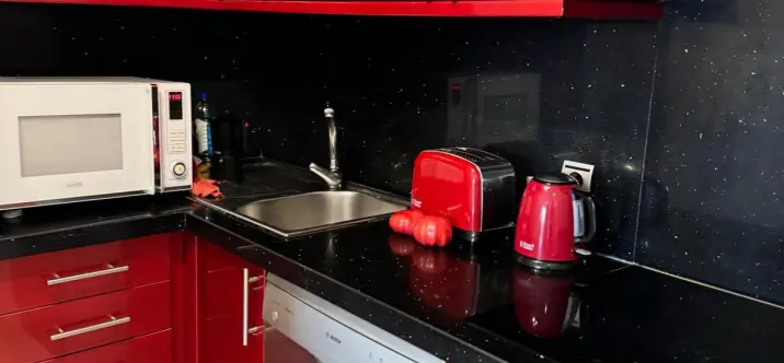 Short-term rent of middle floor apartment in Marbella 3