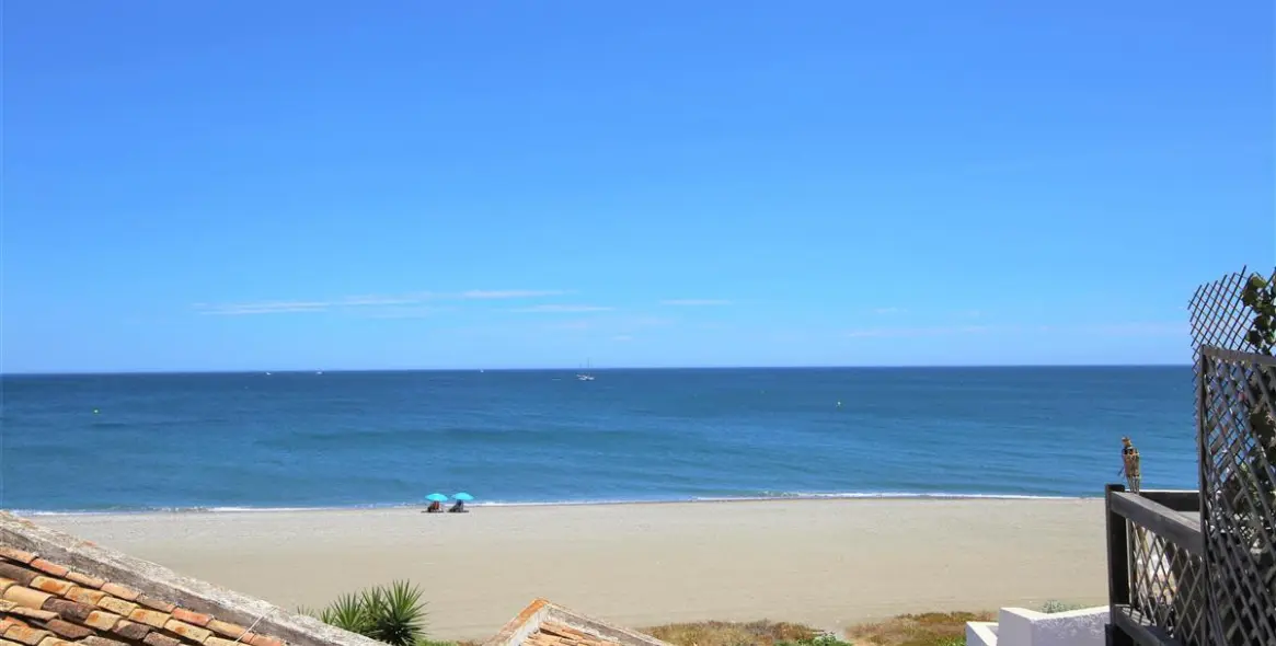 Краткосрочная аренда дома на две семьи в Estepona 2