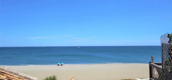 Краткосрочная аренда дома на две семьи в Estepona 1