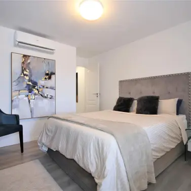 Краткосрочная аренда дома на две семьи в Estepona