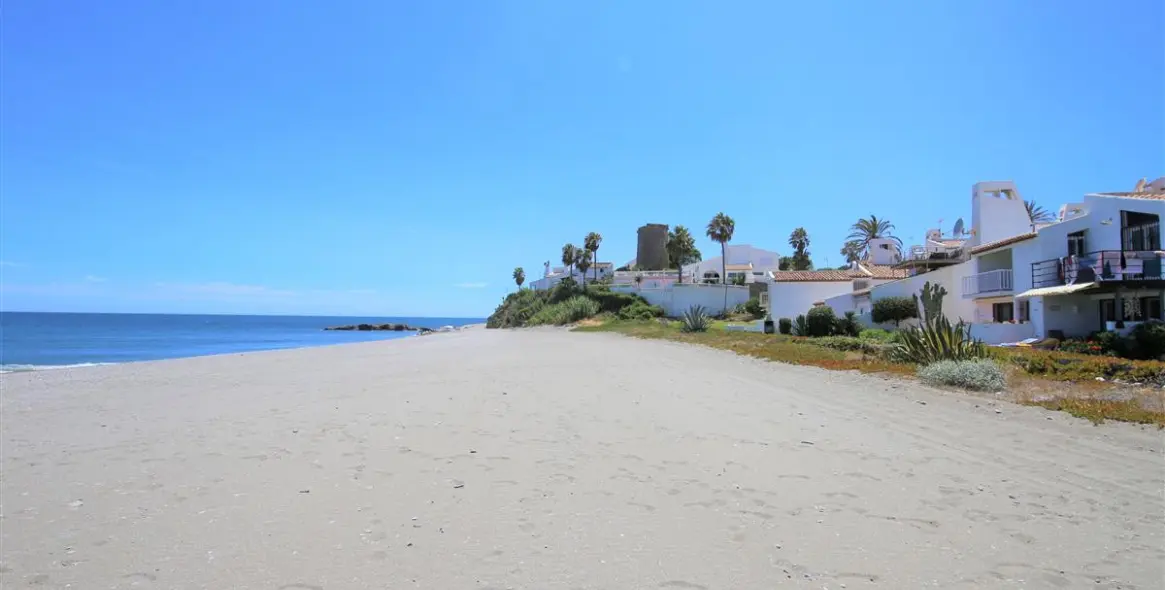 Краткосрочная аренда дома на две семьи в Estepona 24