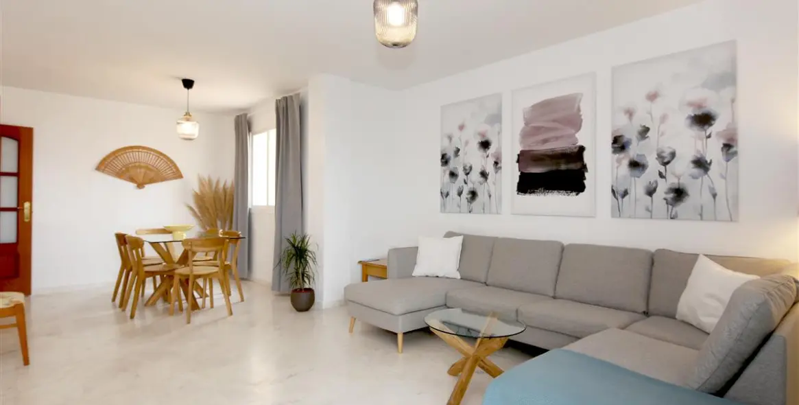 Short-term rent of middle floor apartment in Estepona 18