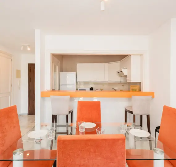 Middle floor apartment R4888840