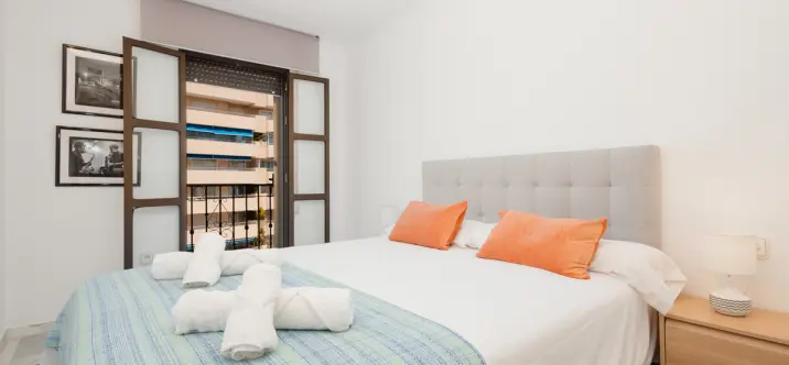 Alquiler a corto plazo de apartamento en planta media en Puerto Banús 3