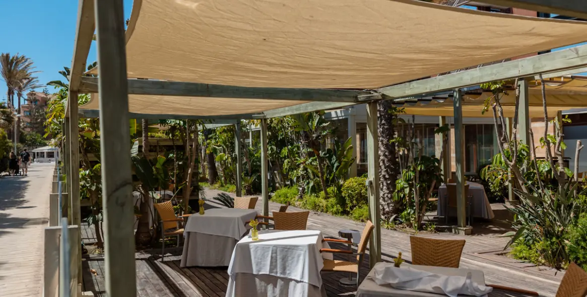 Short-term rent of middle floor apartment in Puerto Banús 14