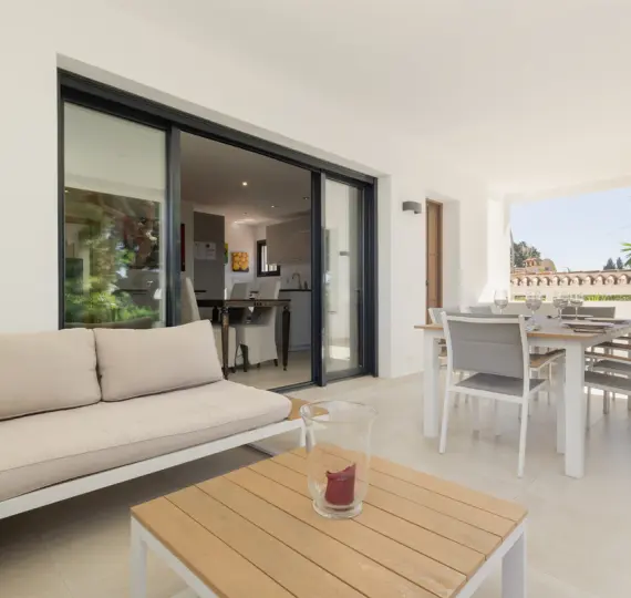 Long-term rent of detached villa in Costabella