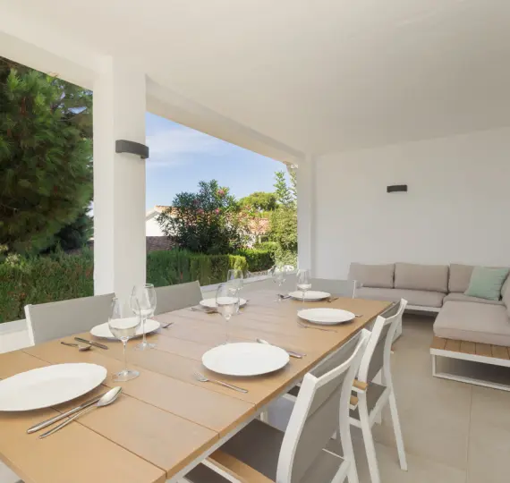 Long-term rent of detached villa in Costabella