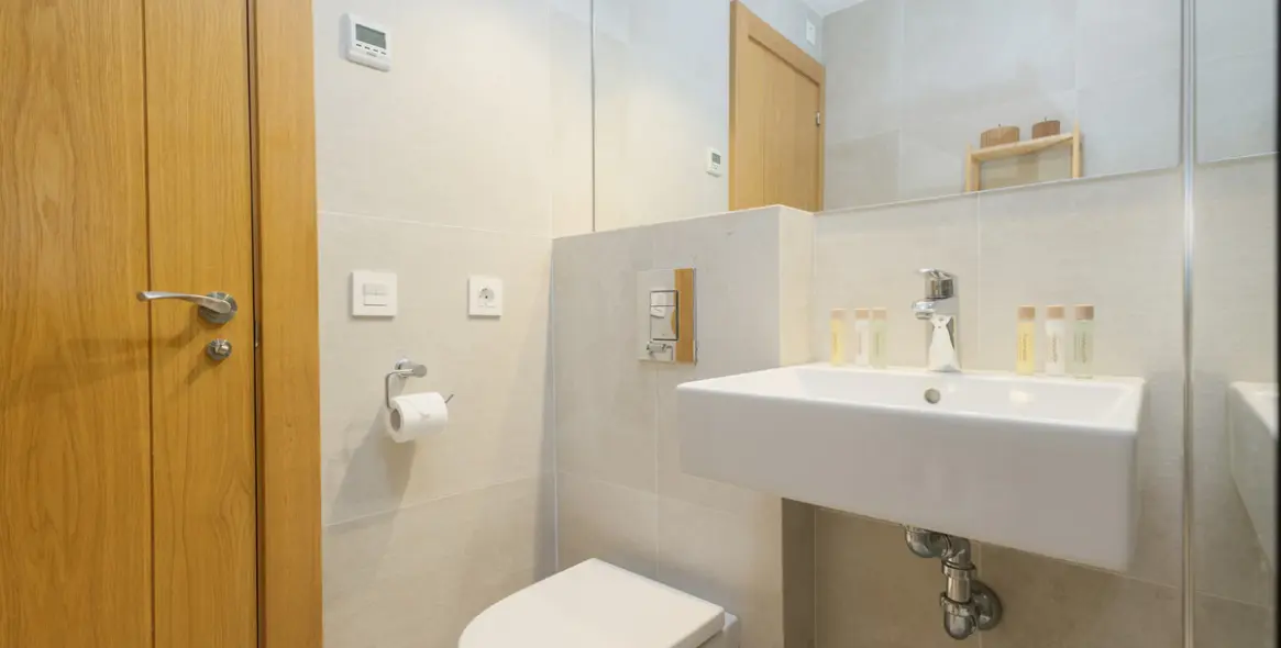 Long-term rent of detached villa in Costabella 12