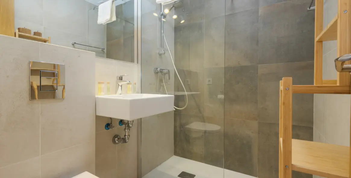 Long-term rent of detached villa in Costabella 14