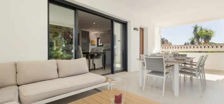 Long-term rent of detached villa in Costabella 0