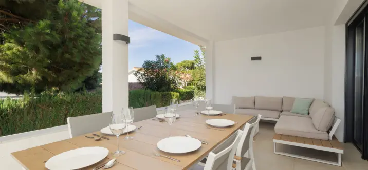 Long-term rent of detached villa in Costabella 1