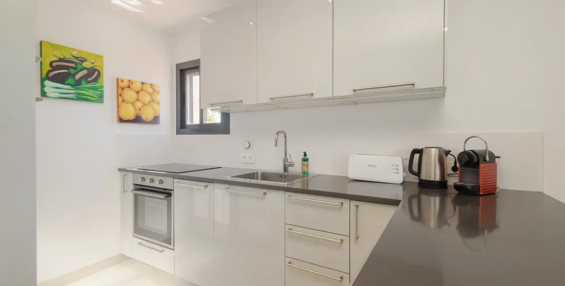 Alquiler a largo plazo de villa independiente en Costabella 7