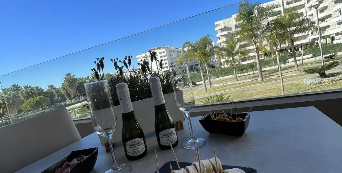 Краткосрочная аренда апартаментов на среднем этаже в Nueva Andalucía 18