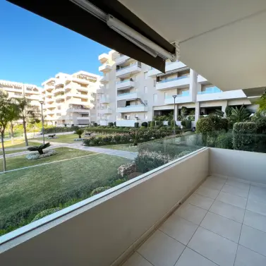 Short-term rent of middle floor apartment in Nueva Andalucía