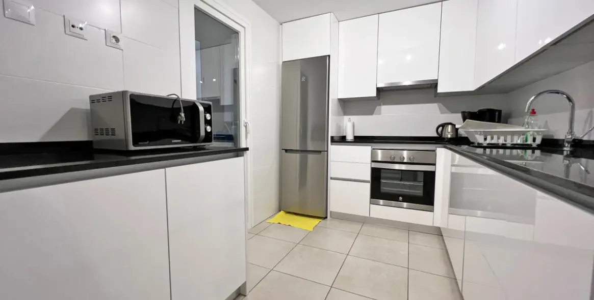 Краткосрочная аренда апартаментов на среднем этаже в Nueva Andalucía 6