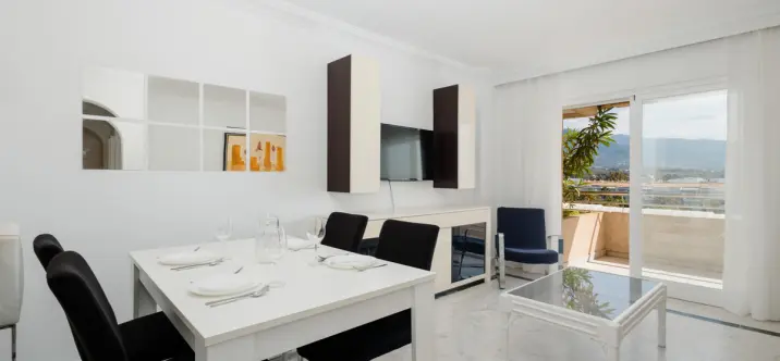 Middle floor apartment R5134858 0