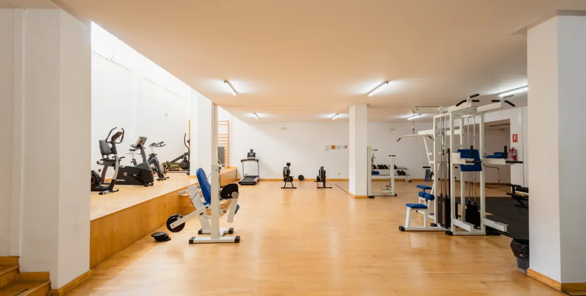 Долгосрочная аренда апартаментов на среднем этаже в Marbella (район Puerto Banús) 10