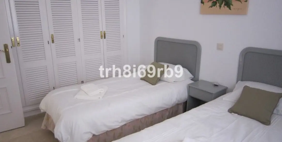 Short-term rent of penthouse in Benavista 9