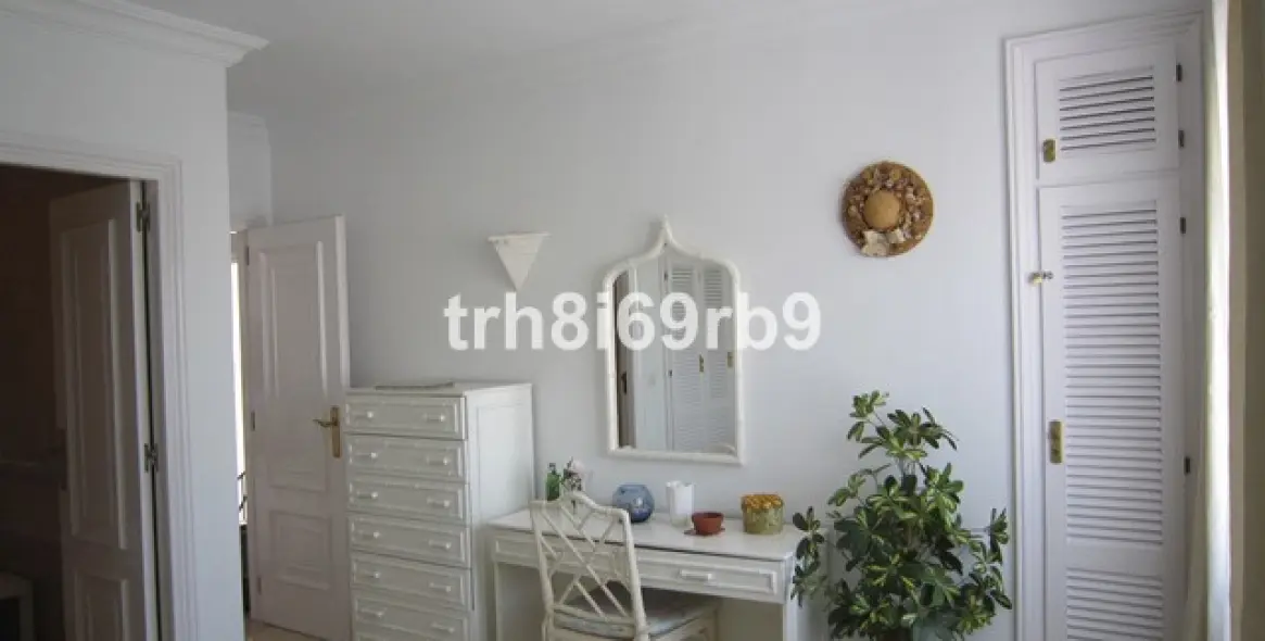 Short-term rent of penthouse in Benavista 12