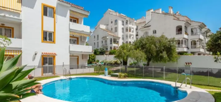 Short-term rent of ground floor apartment in Nueva Andalucía 0