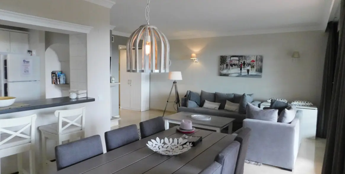 Short-term rent of ground floor apartment in Elviria 1