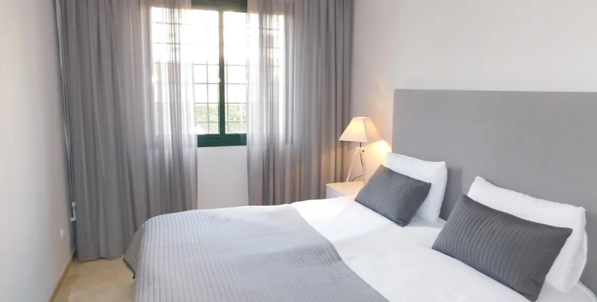 Short-term rent of ground floor apartment in Elviria 9