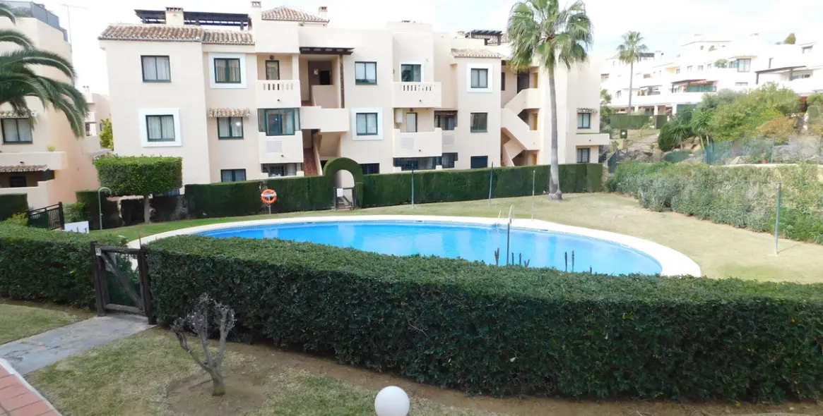 Краткосрочная аренда апартаментов на первом этаже в Elviria 21